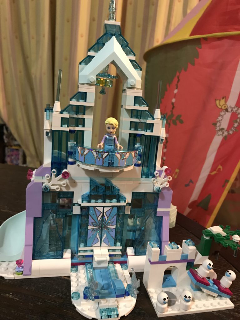 5歳の誕生日にディズニーレゴ アナと雪の女王 をプレゼント 主婦 お休みします